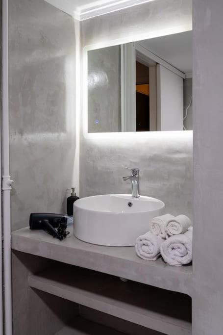 Elegant Flat Apartment *